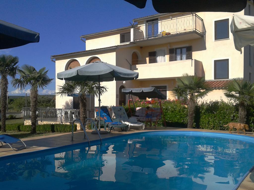 Apartments Marica Poreč Exterior foto